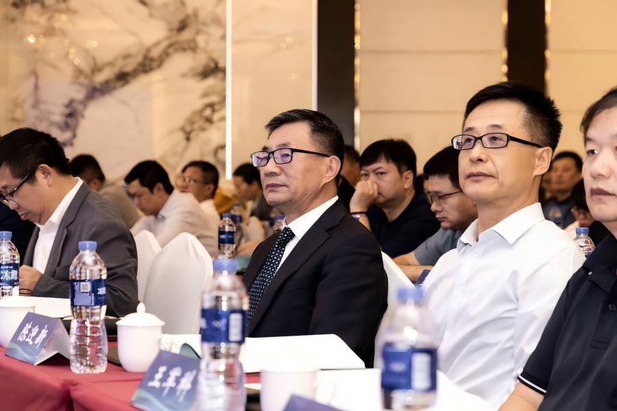 图片 1.jpg 图片 1.jpg